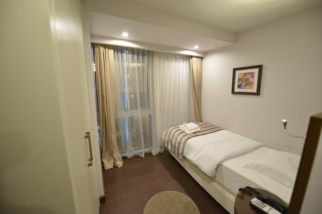 Mac Hotel Vazo Kule Стамбул Экстерьер фото
